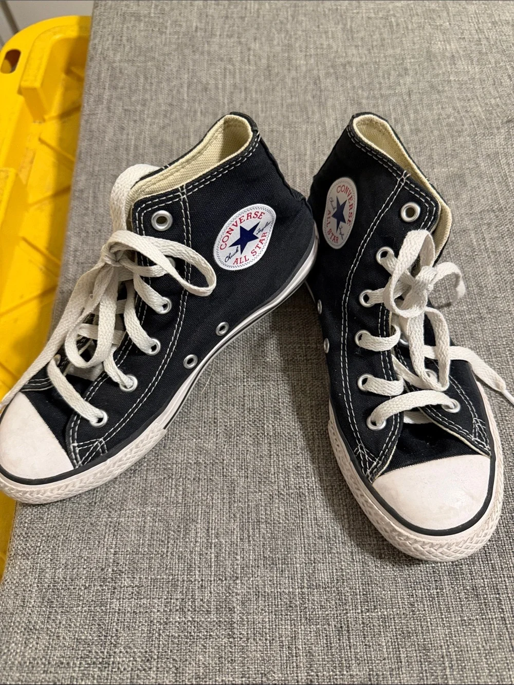 Converse Size 1.5 black high top converse